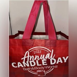 Bath & body works 2023! candle day red tote bag limited edition, mint condition!